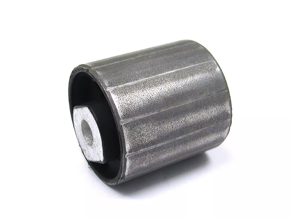 CONTROL ARM BUSH for LAND RANGE ROVER LR018345