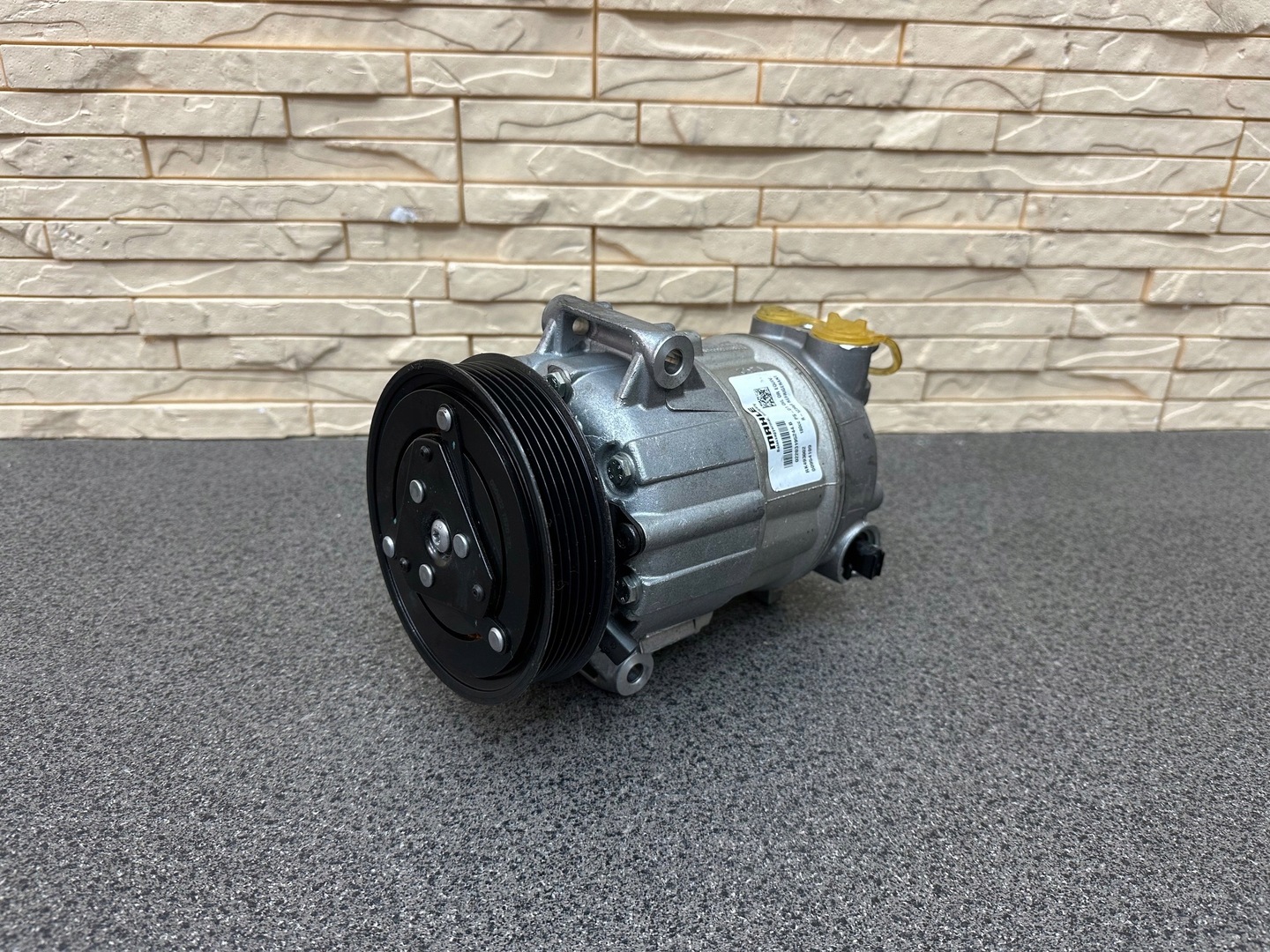 AC COMPRESSOR MASERATI 954109