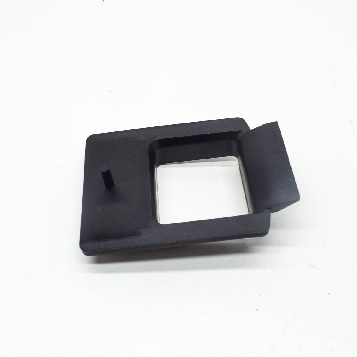 HOOD GUIDE defender LR034350 - Image 2